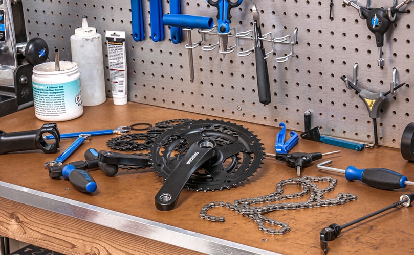 Workbenches for garage